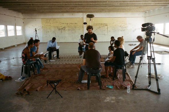 נועם ענבר - BETWEEN-INSIDE