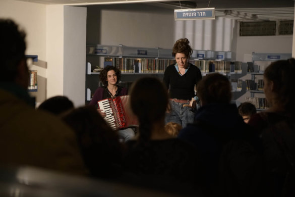 סִפְרִיָּה בַּלַּיְלָה - _DSC8083