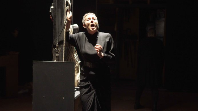 קאירוס - C0001.MP4.00_05_34_14.Still001