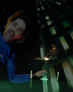 <strong>דלוזיות 01</strong> - 4