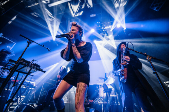  DELUSIONS 07 - TR527121 copy