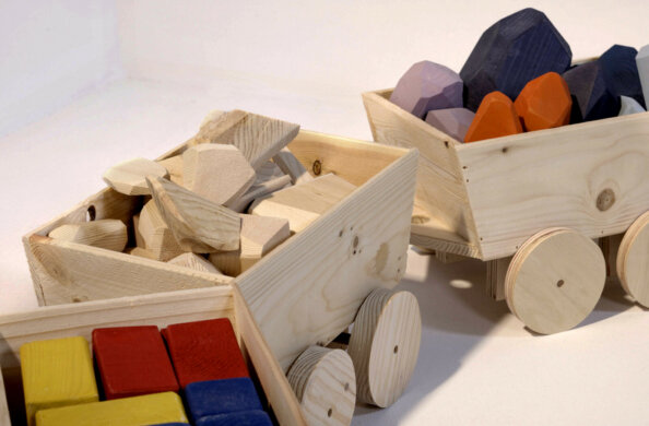 The Toy Factory - mobile_1